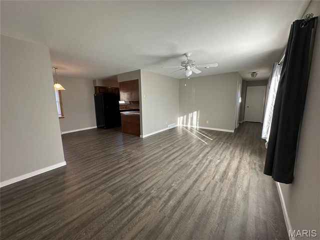 13 Tomahawk Lane, Warrenton, MO 63383