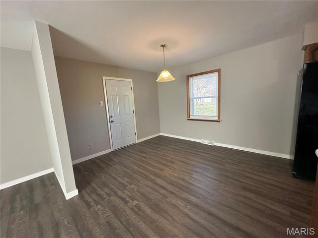 13 Tomahawk Lane, Warrenton, MO 63383