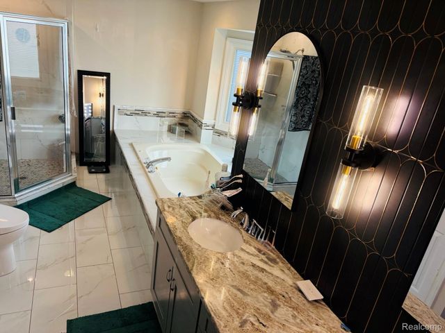 59700 Glacier Court, Washington Township, MI 48094