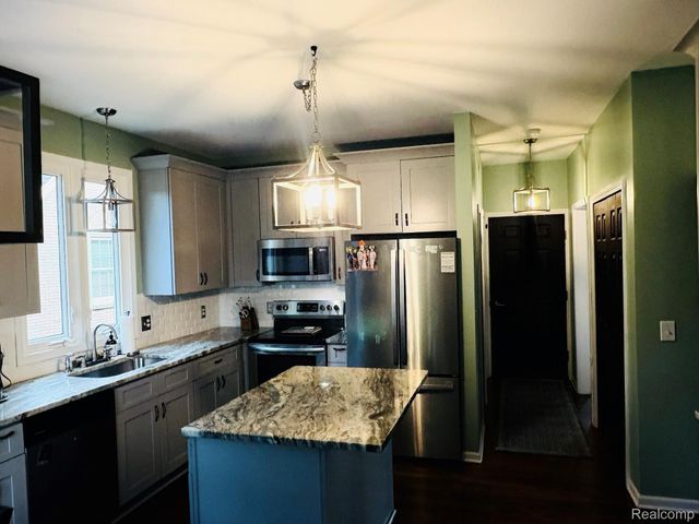 59700 Glacier Court, Washington Township, MI 48094