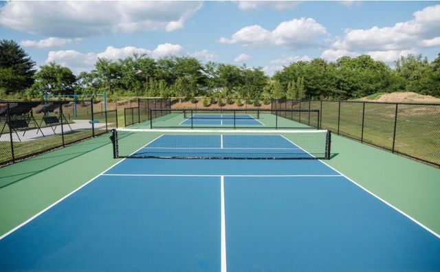 1718 Ledgestone Way, Hebron, KY 41048