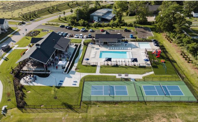 1718 Ledgestone Way, Hebron, KY 41048