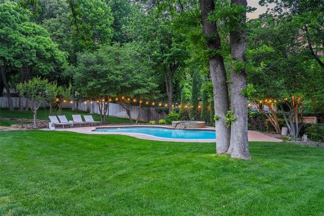 3409 Carriage Way, Edmond, OK 73013