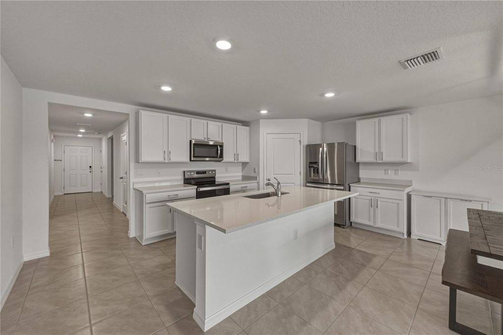 Image 22 of property listing at 3062 LIVING CORAL STREET, Wimauma, FL 33598