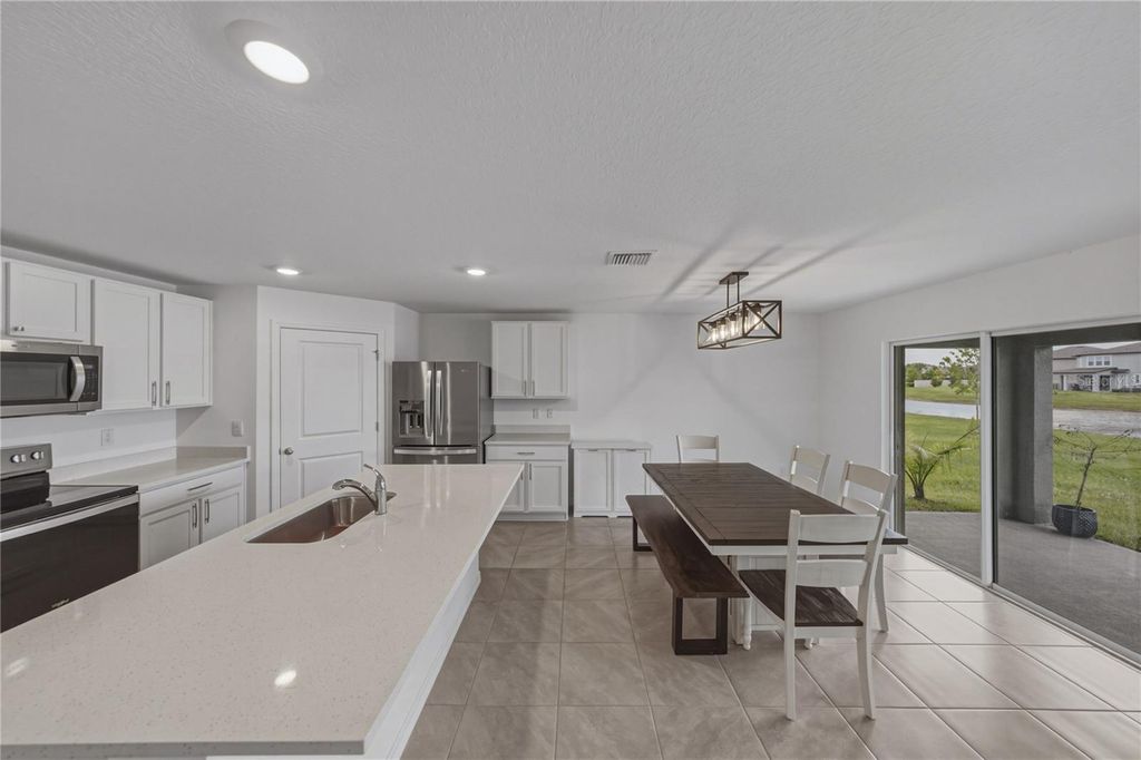 Image 29 of property listing at 3062 LIVING CORAL STREET, Wimauma, FL 33598