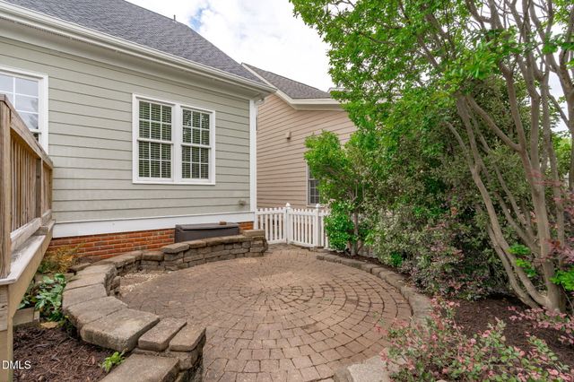 2728 Snowy Meadow Court, Raleigh, NC 27614