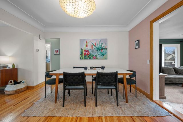 133 19th Avenue S, Hopkins, MN 55343