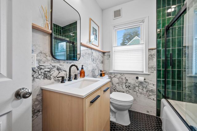 133 19th Avenue S, Hopkins, MN 55343