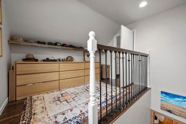 133 19th Avenue S, Hopkins, MN 55343