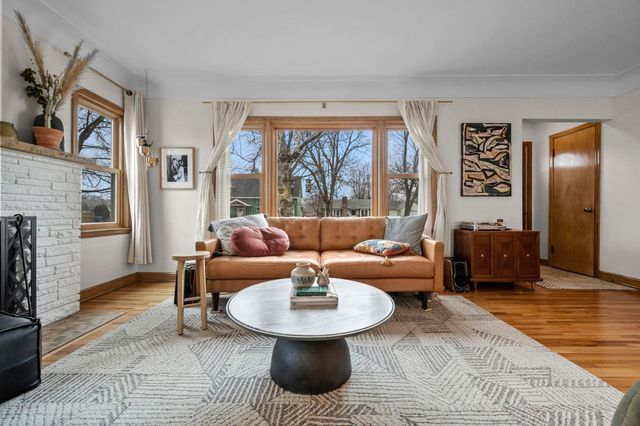 133 19th Avenue S, Hopkins, MN 55343