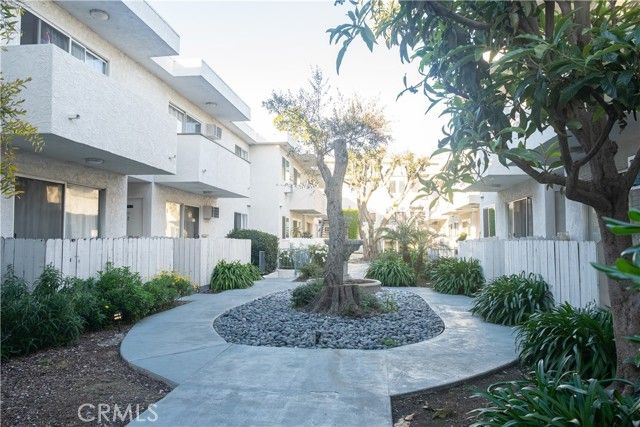 2884 Sawtelle Blvd 209, Los Angeles, CA 90064