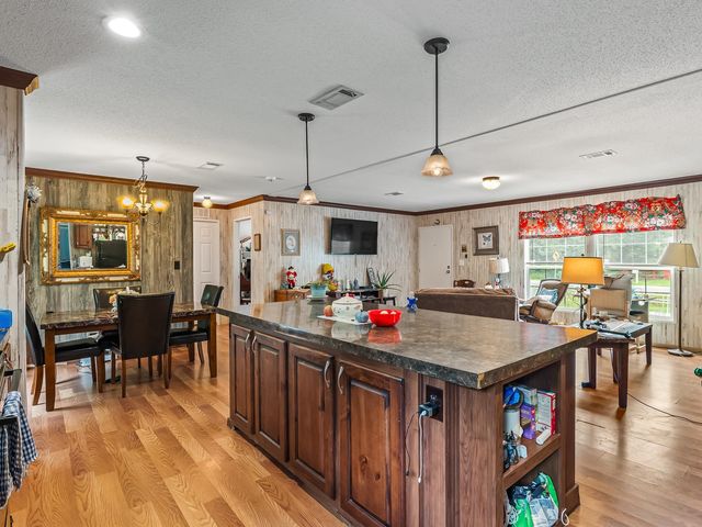 4400 BLOUNT CREEK Road, Tallahassee, FL 32310