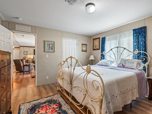 4400 BLOUNT CREEK Road, Tallahassee, FL 32310