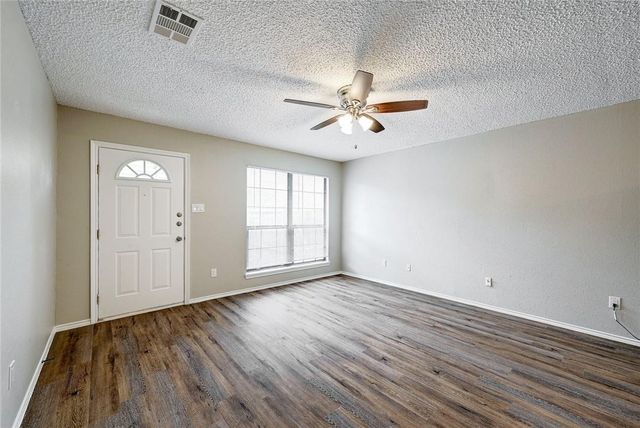 415 MLK DR A, Elgin, TX 78621