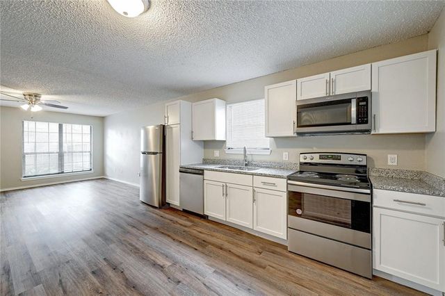 415 MLK DR A, Elgin, TX 78621