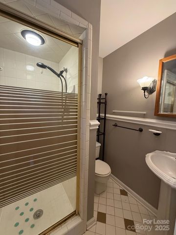 824 Hawthorne Drive, Lenoir, NC 28645