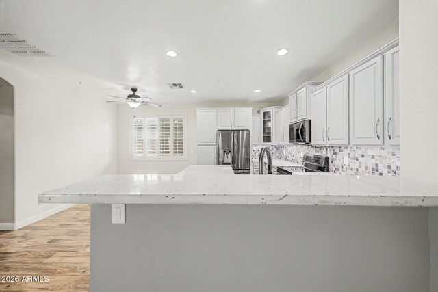 7103 W LONE TREE Trail, Peoria, AZ 85383