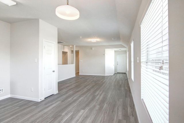 5409 Rio Ramos Street, Rosharon, TX 77583