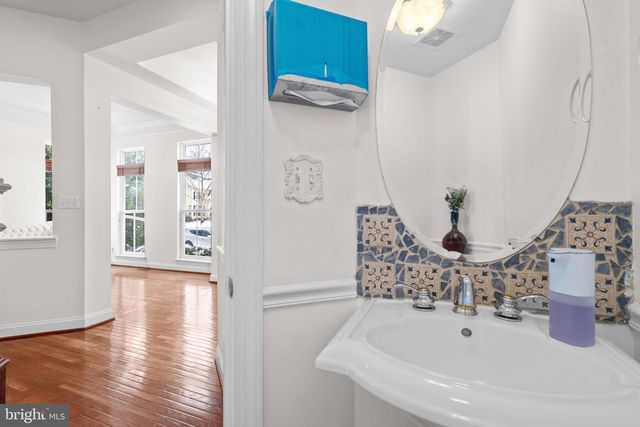 22839 VICKERY PARK DR, Ashburn, VA 20148