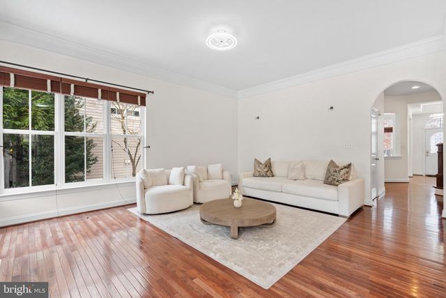 22839 VICKERY PARK DR, Ashburn, VA 20148