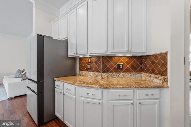 22839 VICKERY PARK DR, Ashburn, VA 20148