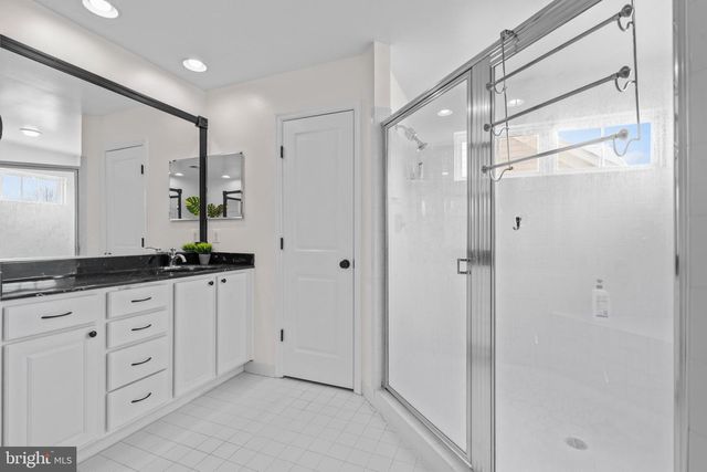 22839 VICKERY PARK DR, Ashburn, VA 20148