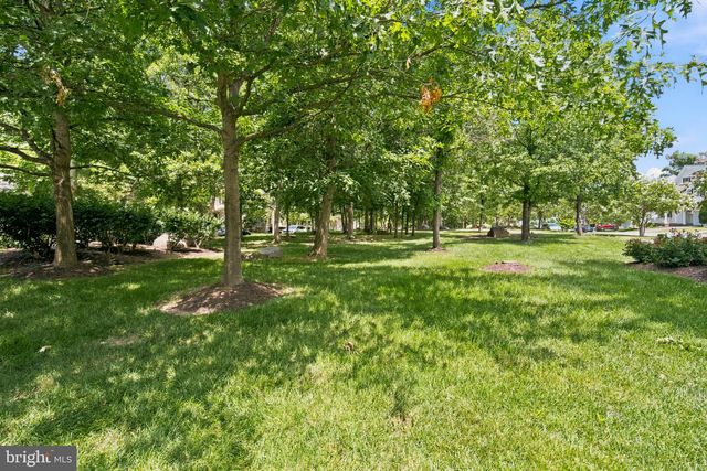 22839 VICKERY PARK DR, Ashburn, VA 20148