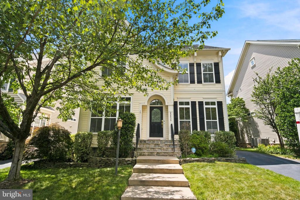22839 VICKERY PARK DR, Ashburn, VA 20148