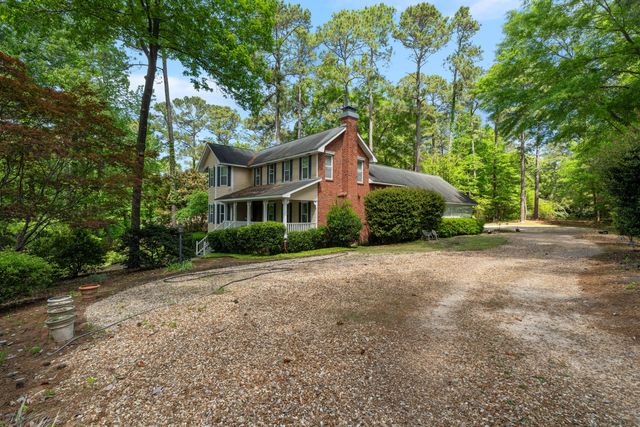 310 Shadow Wood Dr., Hattiesburg, MS 39402