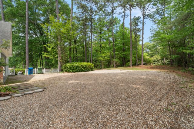 310 Shadow Wood Dr., Hattiesburg, MS 39402
