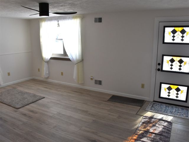 11868 OAKMERE Place, Conneaut Lake, PA 16316