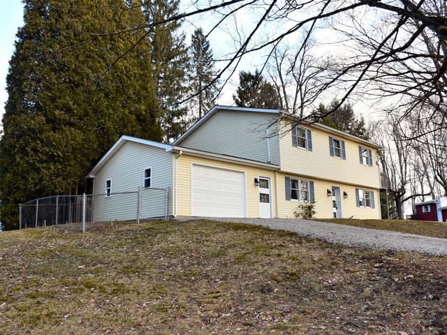 11868 OAKMERE Place, Conneaut Lake, PA 16316