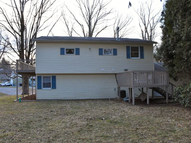 11868 OAKMERE Place, Conneaut Lake, PA 16316