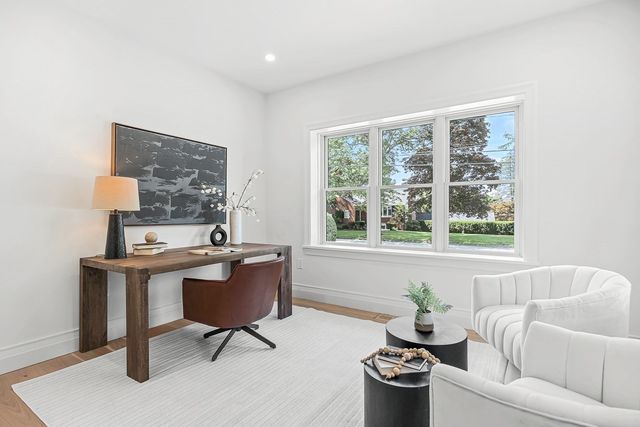 7 Hutchinson Road, Winchester, MA 01890