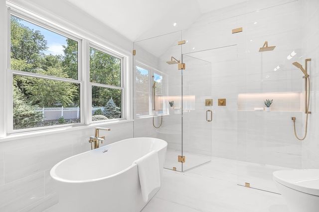 7 Hutchinson Road, Winchester, MA 01890