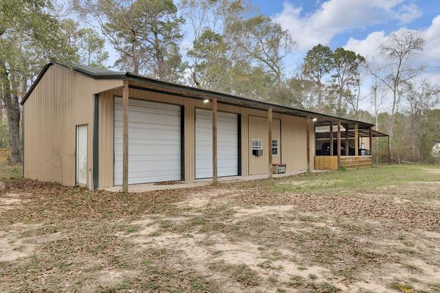 17858 Split Oak Circle, New Caney, TX 77357