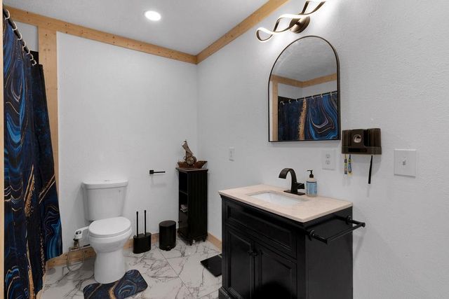 17858 Split Oak Circle, New Caney, TX 77357