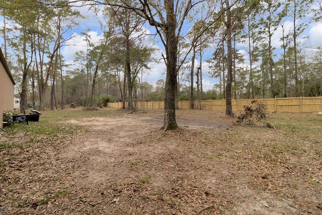 17858 Split Oak Circle, New Caney, TX 77357