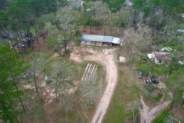 17858 Split Oak Circle, New Caney, TX 77357