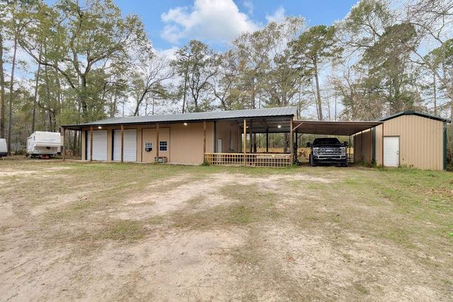 17858 Split Oak Circle, New Caney, TX 77357