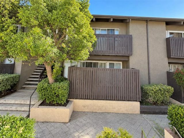 18350 Hatteras Street 233, Tarzana, CA 91356