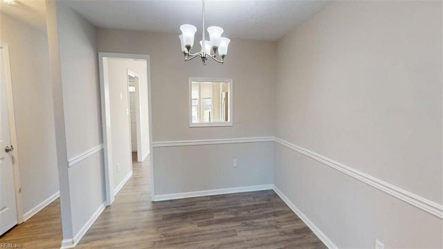 81 N Lake LOOP, Hampton, VA 23666