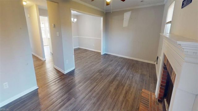 81 N Lake LOOP, Hampton, VA 23666