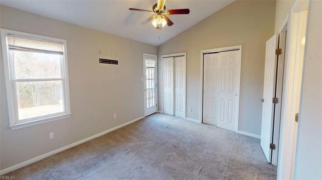 81 N Lake LOOP, Hampton, VA 23666