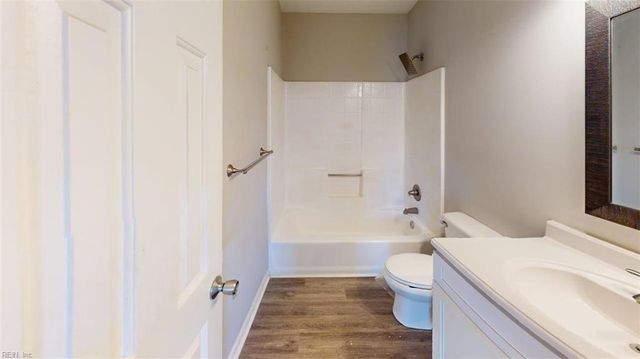 81 N Lake LOOP, Hampton, VA 23666