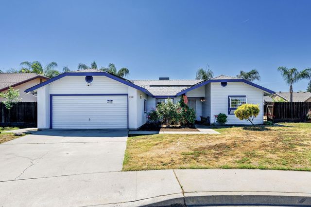 2129 Magnolia Avenue, Sanger, CA 93657