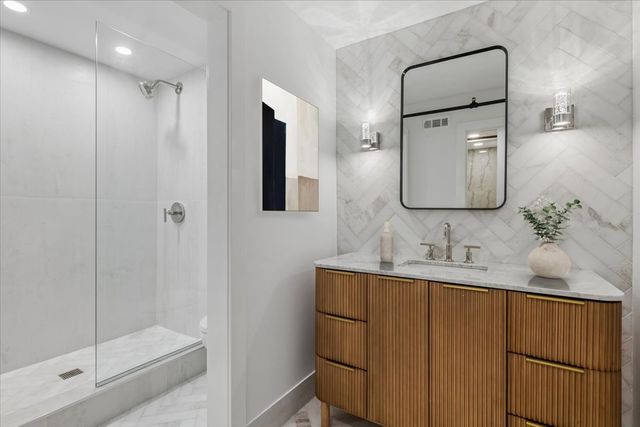 1000 W WASHINGTON Boulevard 517, Chicago, IL 60607