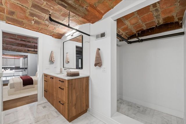 1000 W WASHINGTON Boulevard 517, Chicago, IL 60607