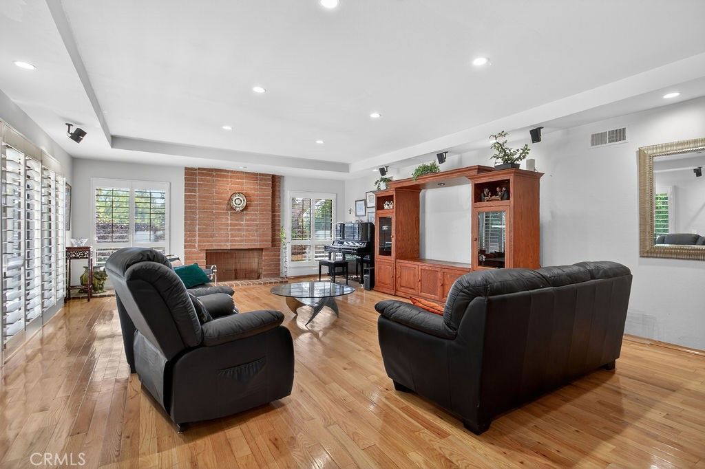 Image 13 of property listing at 9312 Smoketree, Villa Park, CA 92861