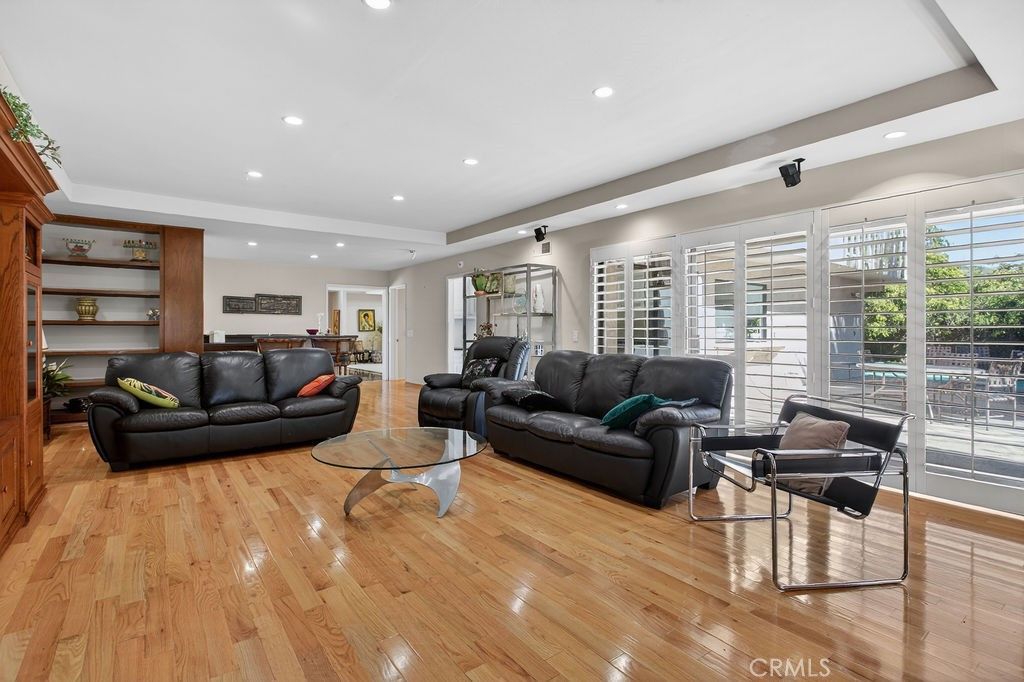 Image 15 of property listing at 9312 Smoketree, Villa Park, CA 92861